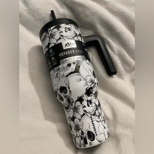 Tiktok skull hydrapeak voyager tumbler 40oz